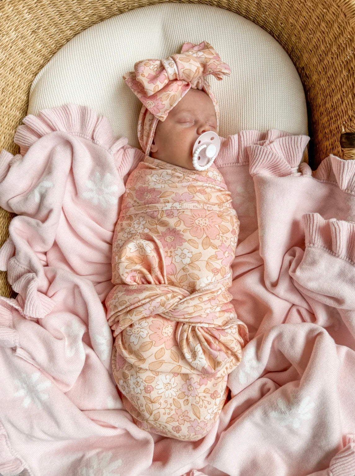 Frill Knit blanket | Baby Pink Floral